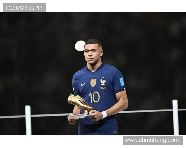 2022世界杯足球明星大盘点：从梅西到姆巴佩谁是最闪耀的球场之星