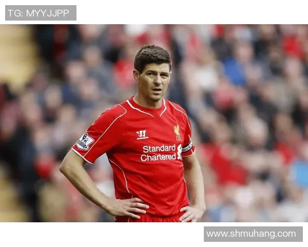 世界足坛最轻的足球球星是谁他为何能在竞技场上大放异彩