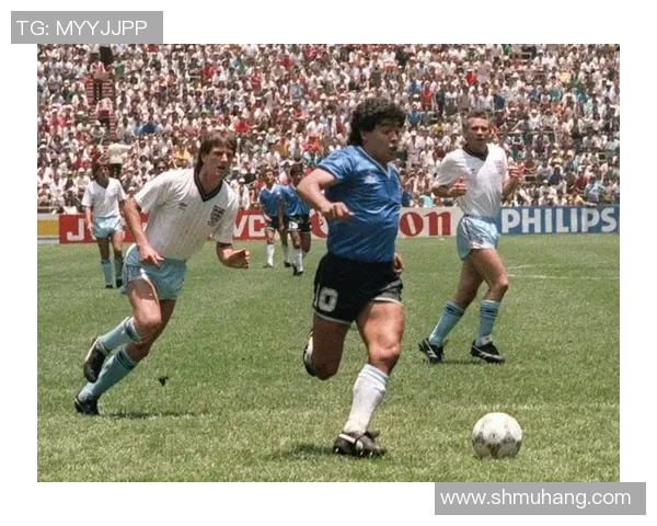 八十年代足球巨星风采回顾:球场上的传奇与辉煌瞬间 八十年代足球巨星风采回顾:球场上的传奇与辉煌瞬间