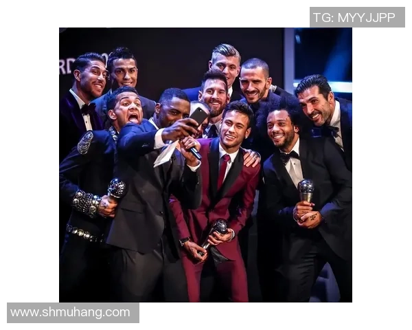 梅西与C罗再度对决 世界足球的巅峰之战引发全球瞩目